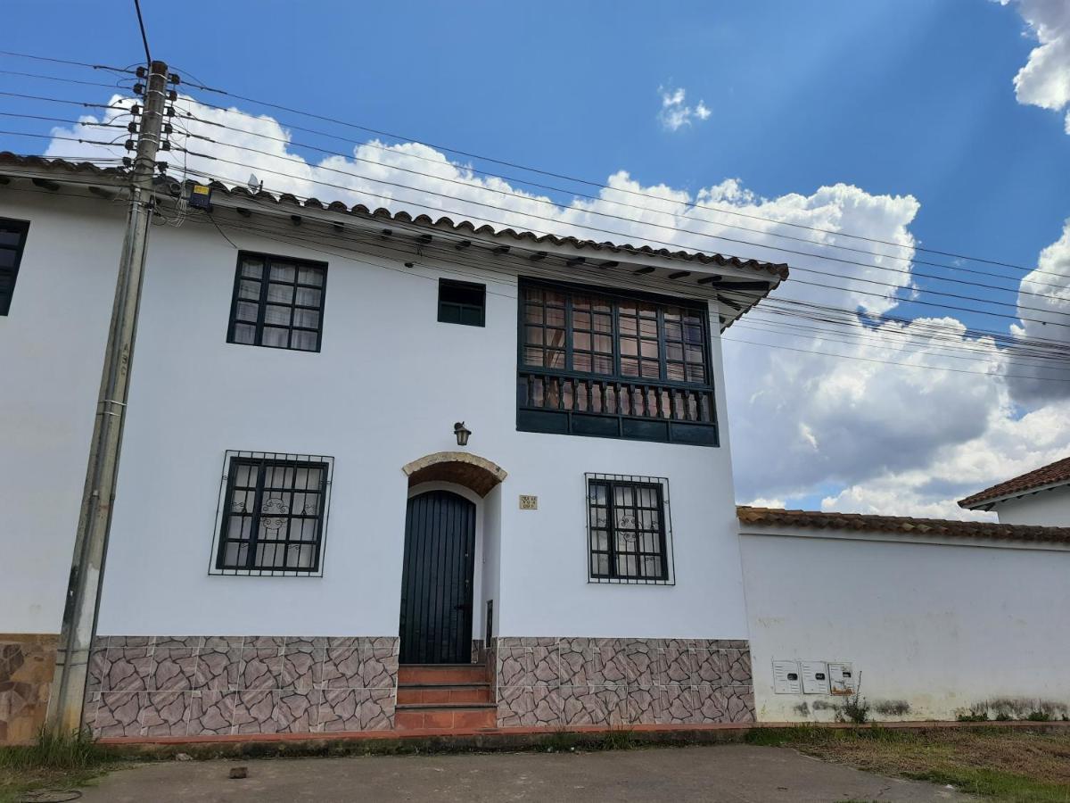 Aparta Hotel El Refugio De Maria Villa de Leyva Dış mekan fotoğraf